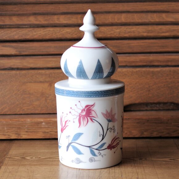 Royal Pavilion Porcelain Canister, Elizabeth Arden Christmas collection 1978 - Picture 3 of 6